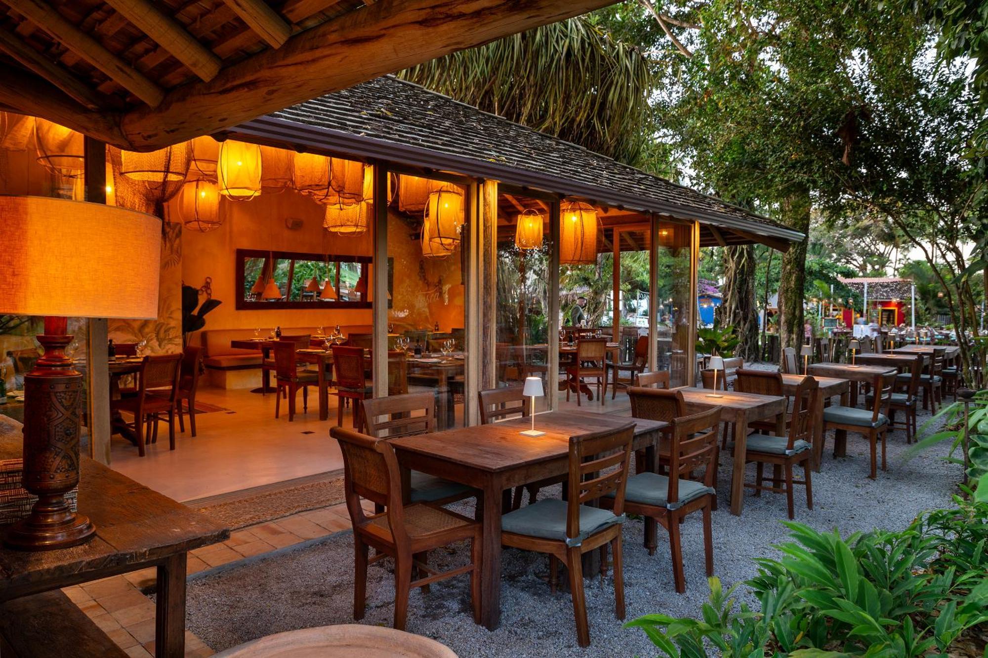Na Praca Hotel Trancoso Exterior photo